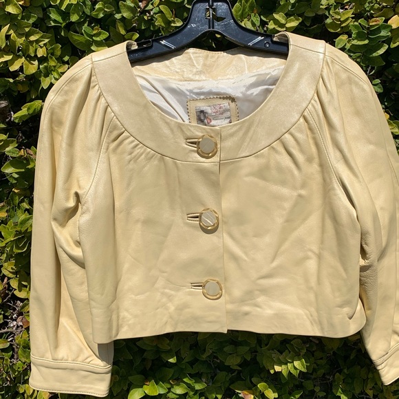 NWT KENZIE Shimmer Yellow Gold Lambskin Leather Jacket Sz 8 Bolero $1290 - Picture 2 of 9
